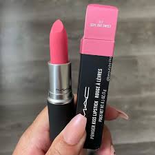 how long does mac lipstick last