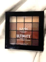 nyc ultimate shadow palette