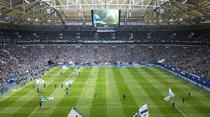 Hier findest du vom trikot bis zum ticket alles zum s04. Tickets Sichern Konigsblau Live In Der Arena Anfeuern Fussball Schalke 04