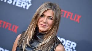 Remember when brad pitt and jennifer aniston gave us the photo of the decade at the 26th annual screen actors guild awards courtesy their reunion. Jennifer Aniston Joins Instagram And Shares Friends Reunion Snap Ladbible