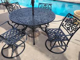 Cast Iron Patio Set With Umbrella And