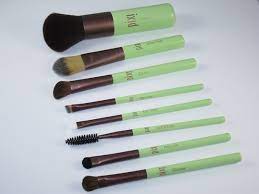 pixi beauty makeup brush review