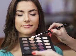 25 best make up courses in uae 2023