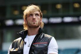 Logan paul is an american vlogger, actor, director and social media phenomenon born in westlake, ohio. Video Logan Paul Prepares For Mayweather By Brutalizing The Gronkowski Brothers Bloody Elbow