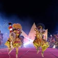 Kuda lumping is a traditional javanese dance depicting a group of horsemen. Pdf Religious Value In Kuda Lumping Dance