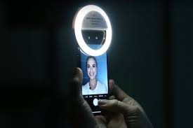What Is The Best Selfie Light For Iphones Other Smart Devices
