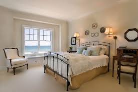 to arrange a small bedroom with a queen bed