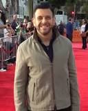 How much weight did Adam Richman loose?