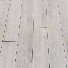 laminate flooring rome 123mm flat
