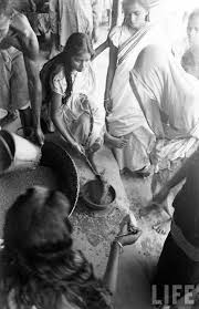 Bengal famine of 1943 - photos : r/india