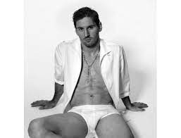 Leo Messi se desnuda para Dolce & Gabbana – Ociolatino.com