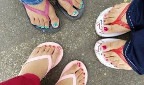 See more ideas about nail designs, cute nails, pretty nails. Fun Mom Daughter Date Idea Visit These Reader Recommended Mani Pedi Places For Kids In Grand Rapids Grkids Com