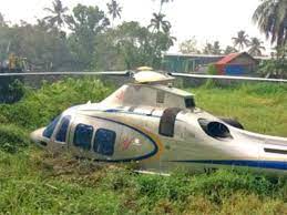 India's civil aviation minister said air crash. Applause For Pilots Others Involved In Lulu Chairman Yusuff Ali S Rescue After Helicopter Crash India Gulf News