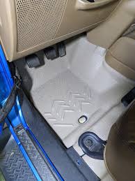 bedtred or floor mats with drainholes