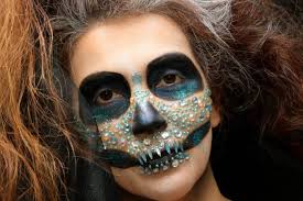 Aeternum tiene el enorme placer de presentar su edición número tres: Tendencias En Maquillaje Y Disfraces Para Halloween Vanguardia Com