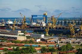 Asociaţia operatorilor portuari din Portul Constanţa anunţă o creştere a traficului de mărfuri de aproape 12% în 2022 faţă de 2021 - Financial Intelligence