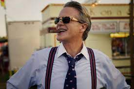 Stranger Things': Cary Elwes Lives It ...