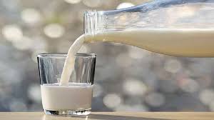 تفسير رؤية الحليب للحامل حيث اذا رأت المرأة الحامل في المنام أنها تشرب الحليب فهذا دليل على أن موعد ولادتها أقترب وأنها ستضع مولودها بالسلامة بدون أي تعب. Ø§Ø¹Ø·Ø§Ø¡ Ø§Ù„Ø­Ù„ÙŠØ¨ ÙÙŠ Ø§Ù„Ù…Ù†Ø§Ù… ÙƒÙˆÙ†ØªÙ†Øª