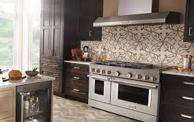 range hood height above a stove