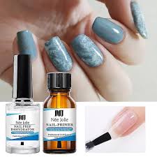 acrylic and gel nail polish