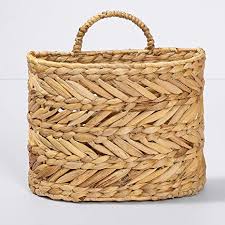 Plastic baskets are easy to use and are also good at retaining moisture. Amazon Com Artera Wicker Hanging Basket 30cm X 13 Cm Small Woven Fern Hanging Basket Flower Plants Water Hyacinth Woven Basket