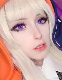 cosplay look with contact lenses
