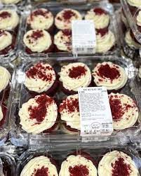 Costco Red Velvet Cake gambar png