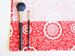 this easy diy makeup brush roll is