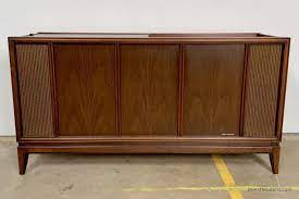mid century console stereo by magnavox