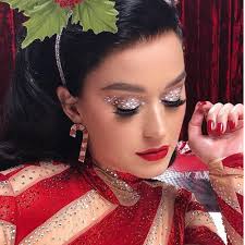 katy perry wore candy cane eyeliner in