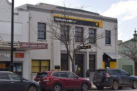 With first commonwealth's digital banking, your nearest location just might be your pocket! Commonwealth Bank Hours Slashed Tumut And Adelong Times