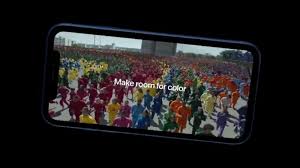 Watch, interact and learn more about the songs, characters, and celebrities that appear in your favorite apple iphone tv commercials. Apple Iphone Xr Tv Commercial Color Flood Song By Cosmo Sheldrake Ispot Tv