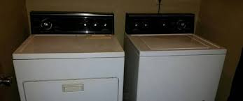 Washer and dryer under stairs | uses for the space under the stairs ideas (photo: Used Dishwashers For Sale Craigslist Clearance Sale Find The Best Prices And Places To Buy