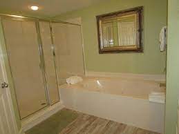 Master Bathroom W Garden Tub Sep