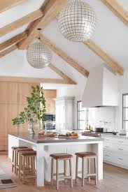 5 hot trends with wood novero homes