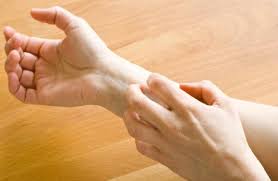 Finger bumps can occur in both osteoarthritis and rheumatoid arthritis. 5 Ways Ra Affects Your Skin