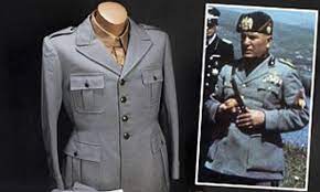 Benito Mussolini's military uniform sells for £4000 at auction | Daily Mail  Online