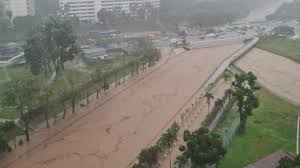 Over 100 mm of rain fell in a few hours in singapore on 20 august 2021, flooding dozens of roads and causing severe disruption to traffic. Flash Floods In Singapore On Saturday A Symptom Of Climate Change Grace Fu Opera News