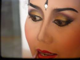 balinese dance makeup behind the scenes