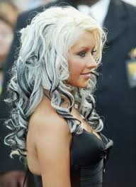 Christina aguilera arrives at the 2003 american music awards. Christina Aguilera Black And Blonde Hair The Hollywood Gossip