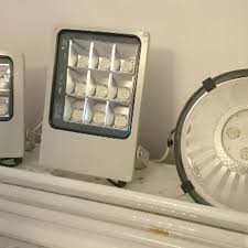 Jenis lampu ini biasanya digunakan untuk pencahayaan utama di rumah atau yang dikenal dengan istilah ambient lighting. 8 Fakta Lampu Led Yang Belum Anda Tahu Otomotif Liputan6 Com