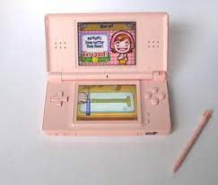Estuche,funda,y memoria r4 con juegos y accesorios ds lite. Sold Nintendo Ds Lite Pink C W R4 Nintendo Ds Lite Nintendo Ds Nintendo