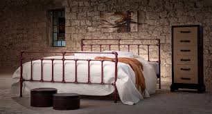 7 Stunning Wrought Iron Beds Ideas