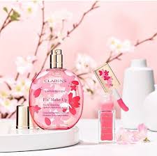 clarins cherry blossom fix spray