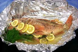 how to bake a whole fish in foil