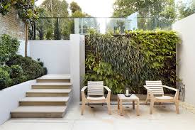 how to create an outdoor feature wall