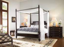 four poster bed yes or no