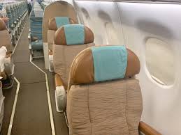 review oman air embraer 175 business