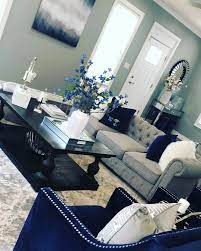 It is amazing how the color blue can transform the feel of a room. Jusminda On Instagram Happy Sunday Hope Everyone Had A Great Weekend Living Room Decor Grey And Blue Living Room Decor Apartment Living Room Decor Gray