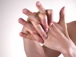 itchy fingers causes treatment and